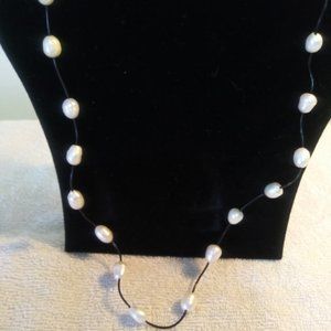 Unique Styled Young Ladies Freshwater Pearl Necklace 32" NWT